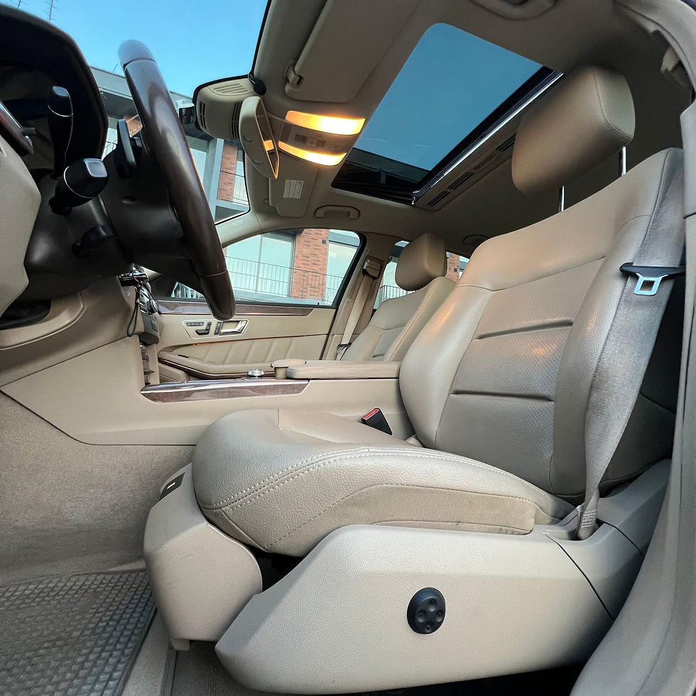 Miniatura: [VENDIDO] Mercedes-Benz E250 CGI Elegance