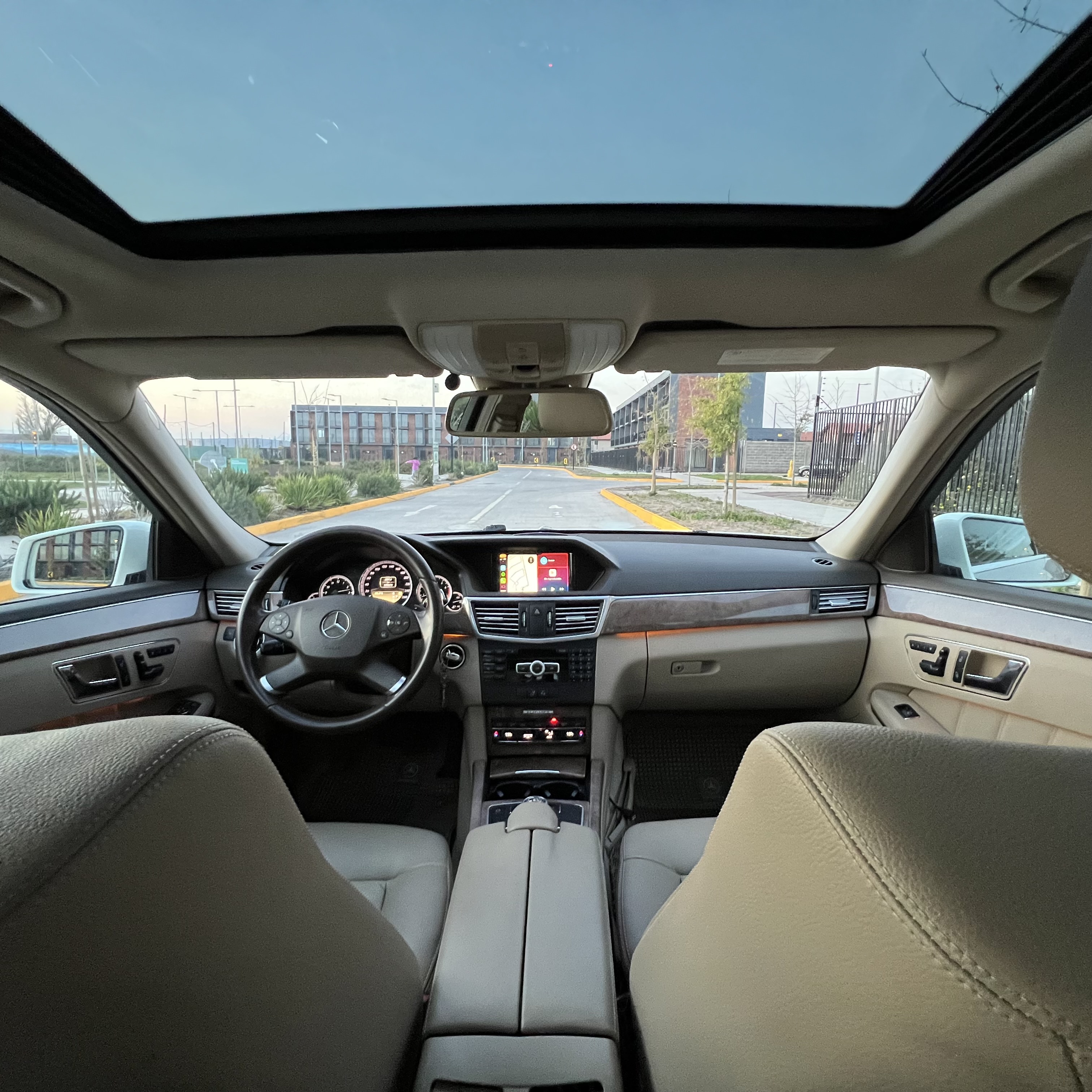 Mercedes-Benz E250 — foto 7 de 10