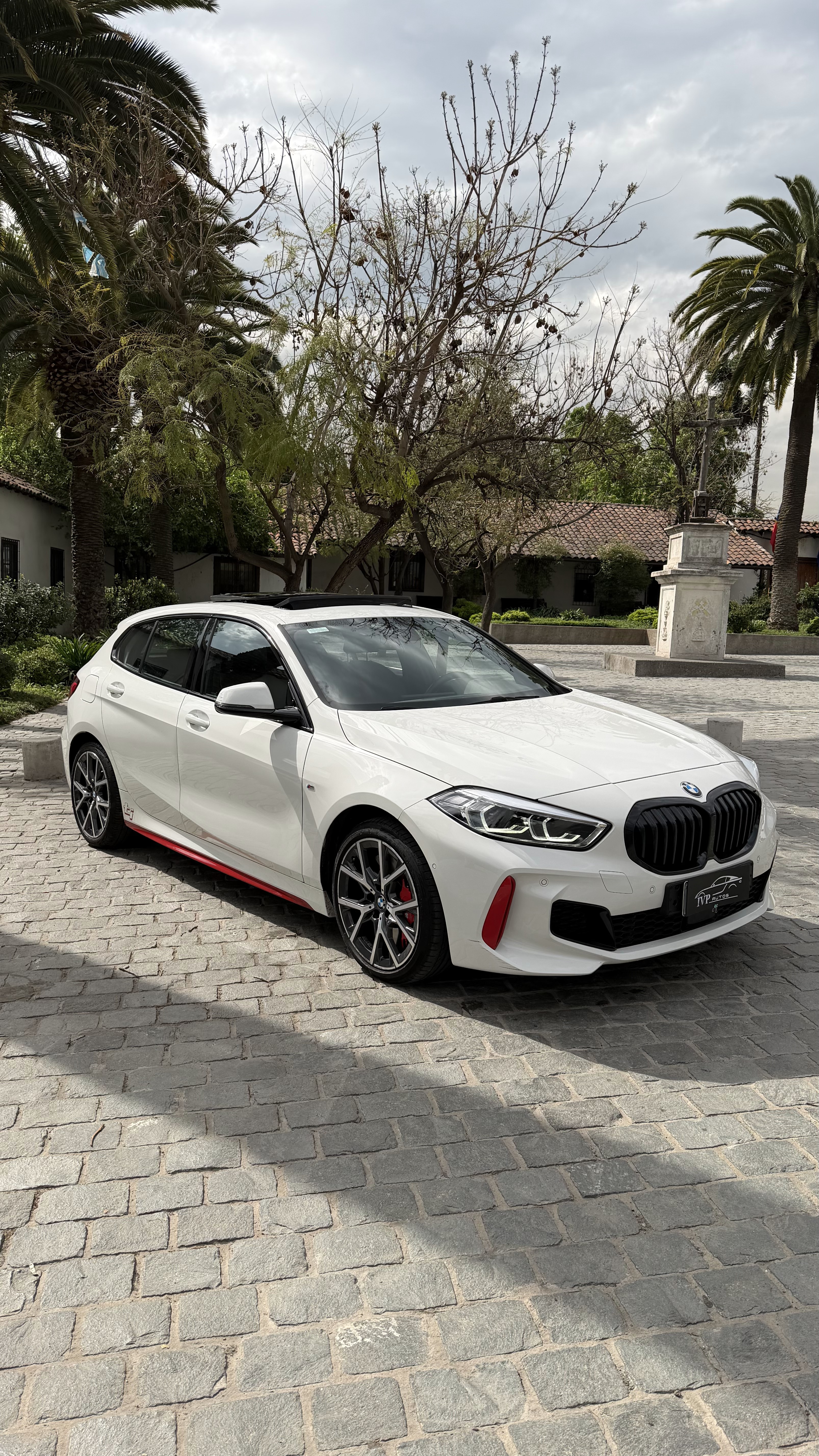 BMW 128Ti — foto 7 de 16