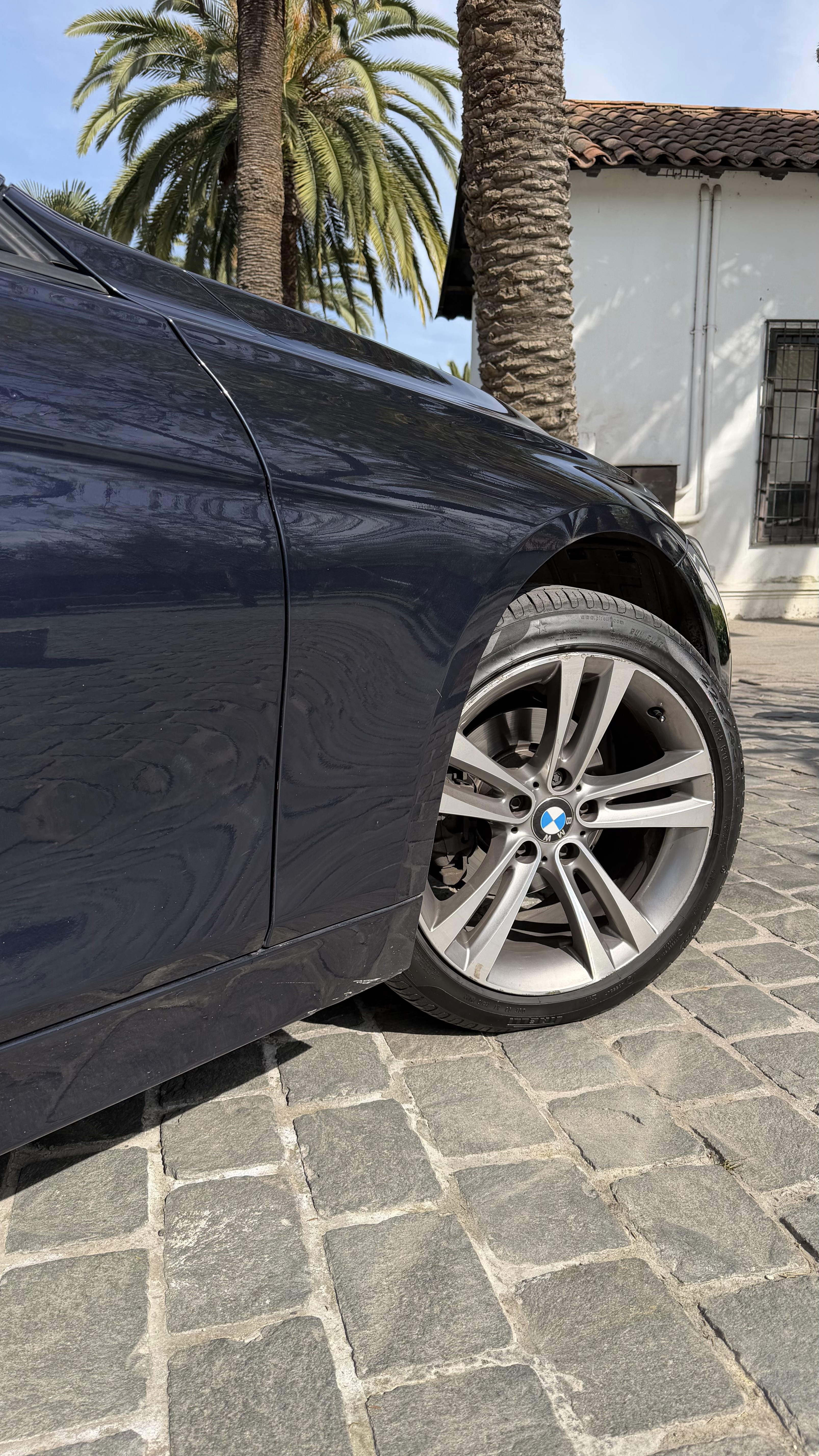 BMW 320I — foto 4 de 15