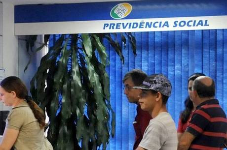 Governo já atingiu 45,6% da meta do pente-fino INSS