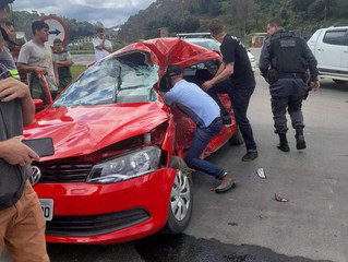 Urgente: Motorista morre e esposa fica ferida em grave acidente