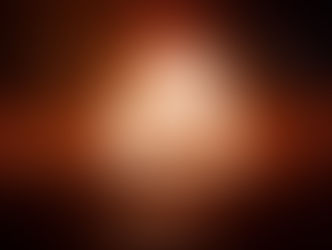 Bando invade loja com Hilux e ateia fogo em BMW durante a fuga