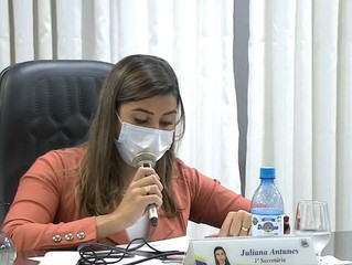Vereadora Juliana solicita Implementação de faixa para motos nos semáforos