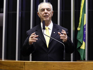NAZIF VOTA A FAVOR DOS RECURSOS DO FUNDEB PARA O ENSINO PÚBLICO E NÃO PARA O ENSINO PRIVADO
