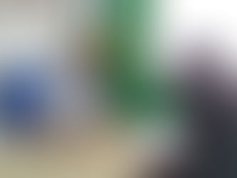 Sala de aula para atender mães que estudam no período noturno.