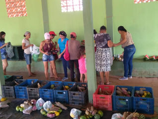 Prefeitura de Rolim de Moura distribui alimentos para famílias do Bairro Centenário