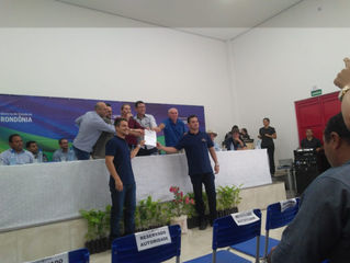 Em São Francisco, Lebrão entrega a produtores equipamentos agrícolas e 60 mil mudas de café clonal