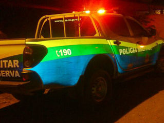 Criminosos atiram em vítima para tentar roubar caminhonete