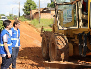 Operação limpeza e patrolamento ocorre nas ruas de Jaru