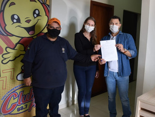 Prefeita Lebrinha recebe o novo diretor geral DER
