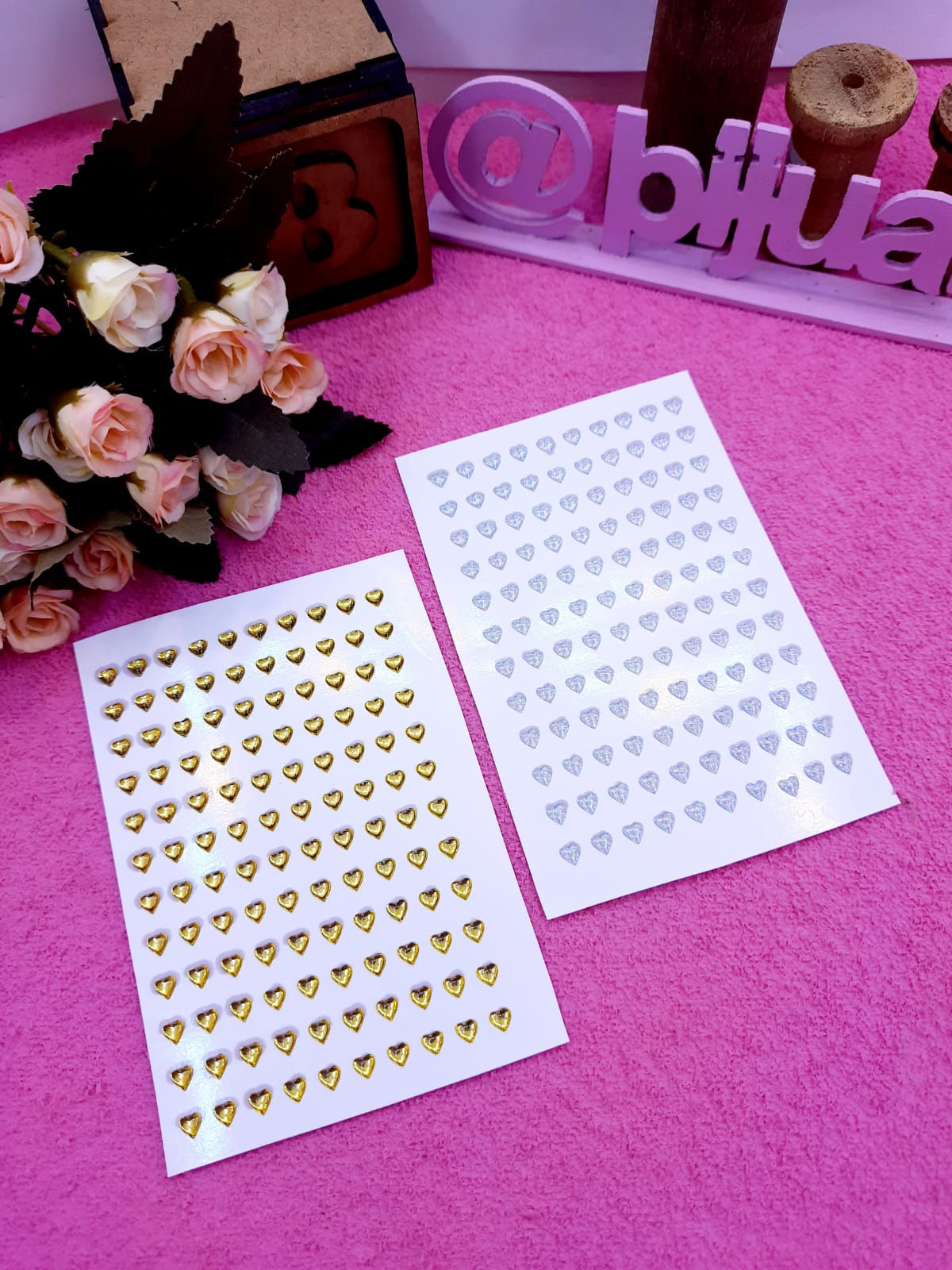 CORAÇÕES MINI RESINADOS ERVANA