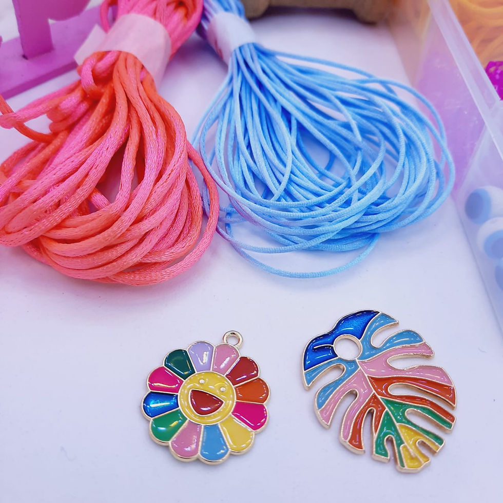 Miniatura: KIT PARA O CURSO DE MACRAMÊ - 3 COLARES