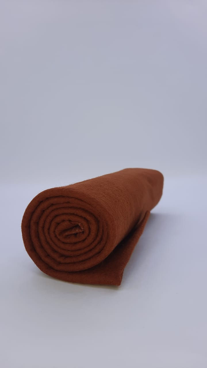 FELTRO SANTA FÉ LISO FERRUGEM 022