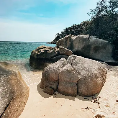 Felsen und Strand Koh Tao, Thailand