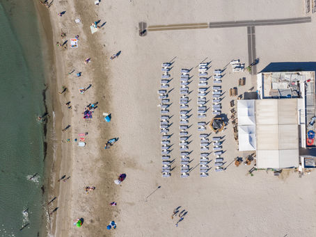 Drone-OPS : Photographie par drone pour la paillote de plage de Frontignan "Le Spot"