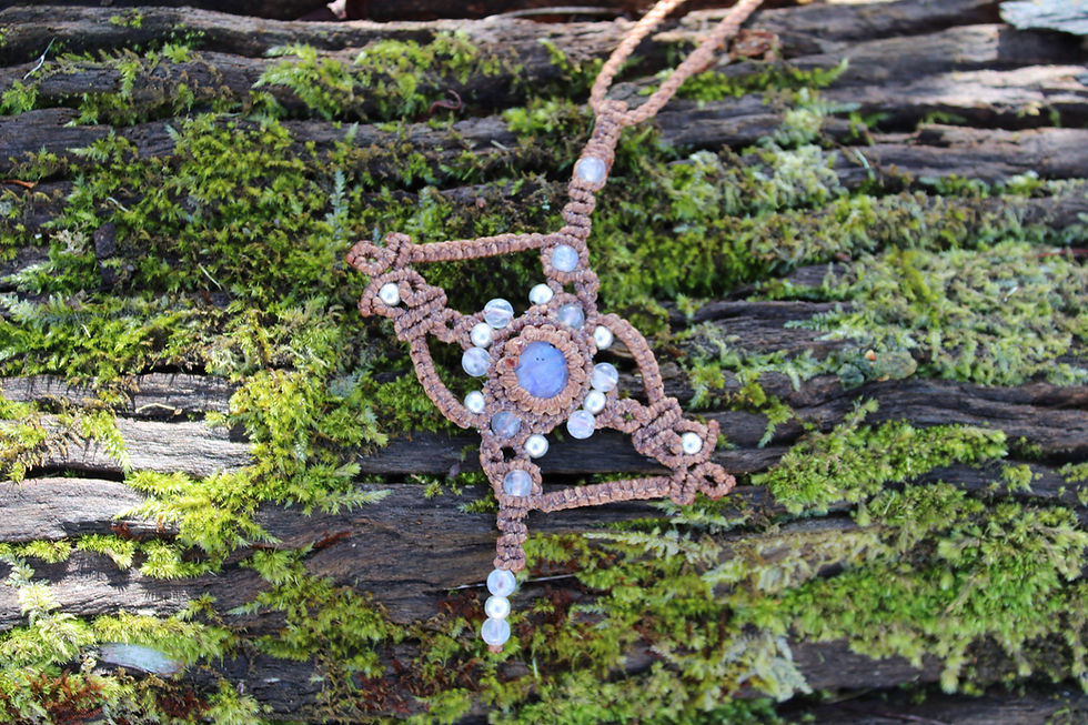 Thumbnail: Eccentric Moonstone Necklace