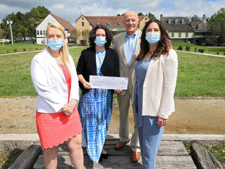 The Williamsburg Winery Donates $2,016 to the Riverside Foundation to Support Breast Cancer Patients