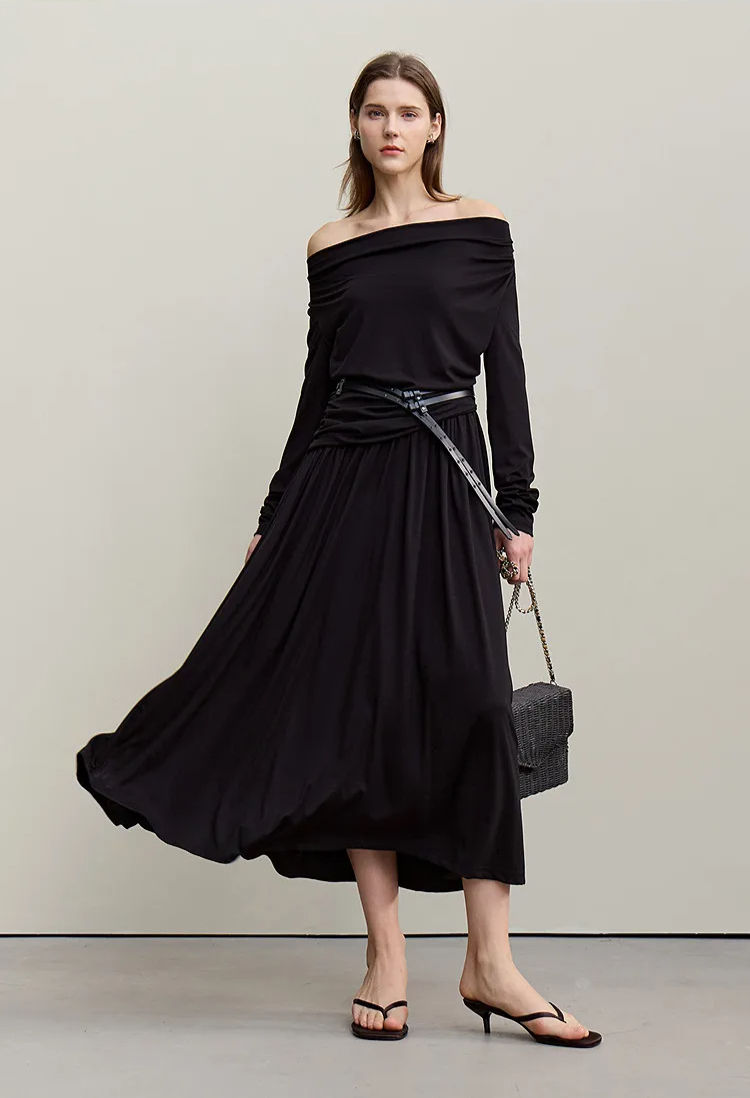 Robe Élégante en Lyocell – Col Bénitier Asymétrique