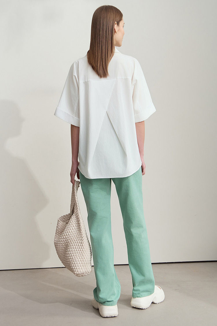 Blouse Minimaliste en Lyocell – Élégance Moderne