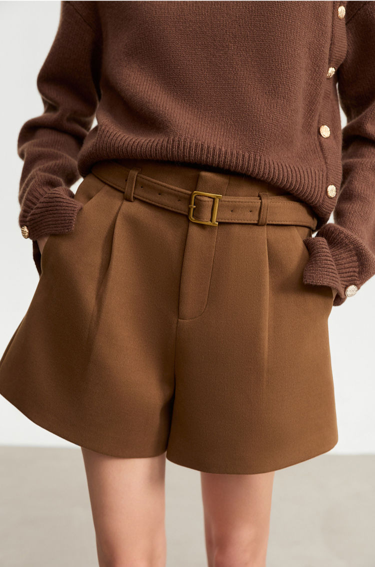 Short Femme Vintage – Élégance Minimaliste