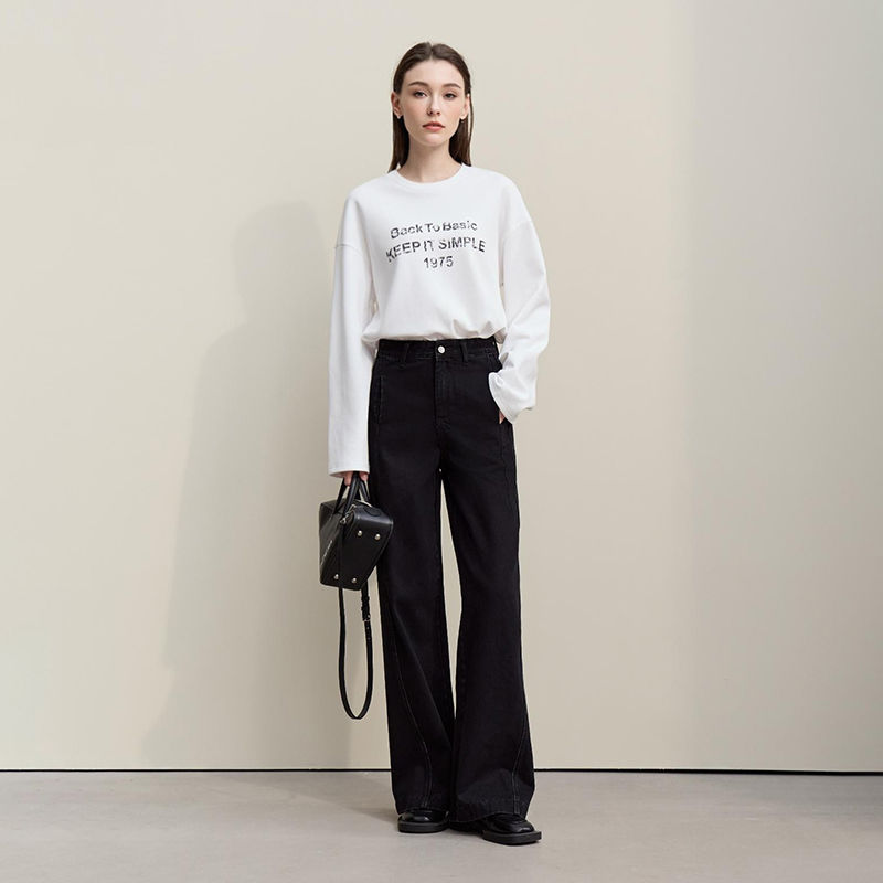 Pantalon en Denim Noir – Élégance Décontractée