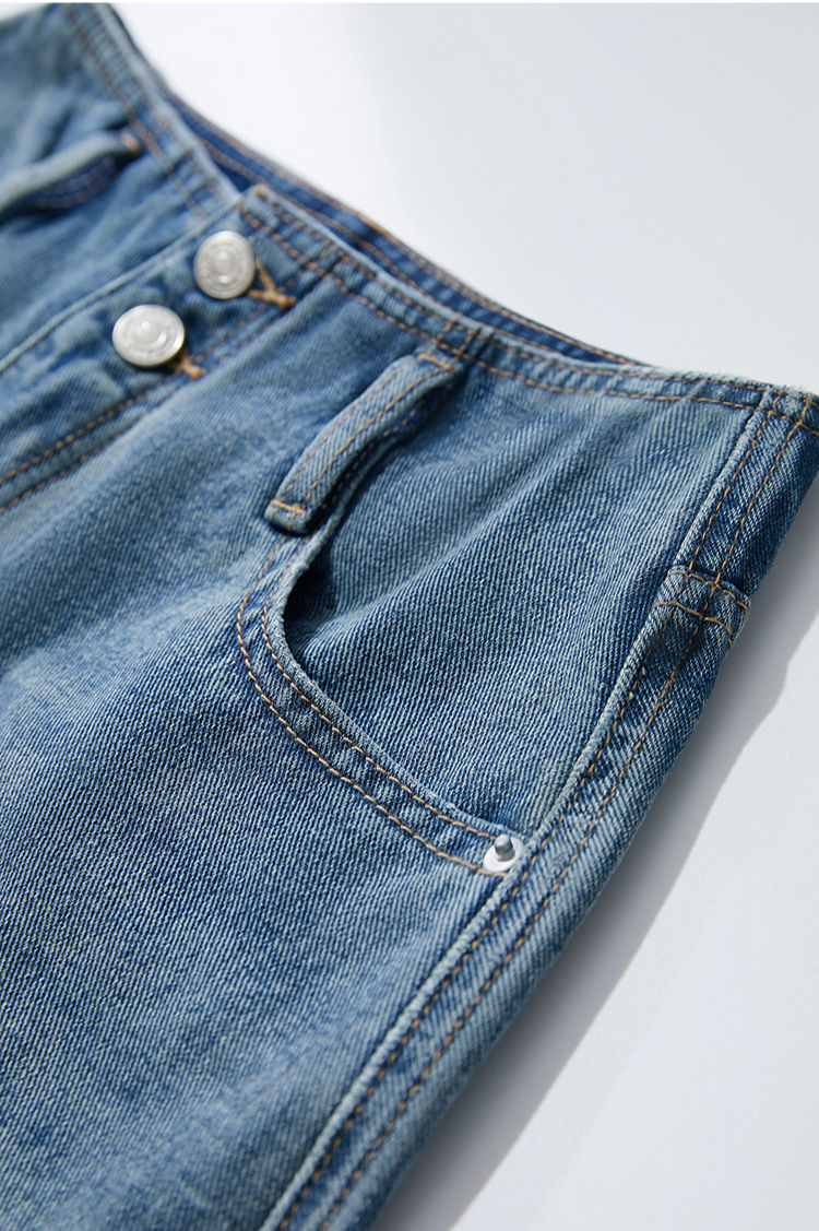Short en Jean Rétro – Style Minimaliste avec Coton Délavé