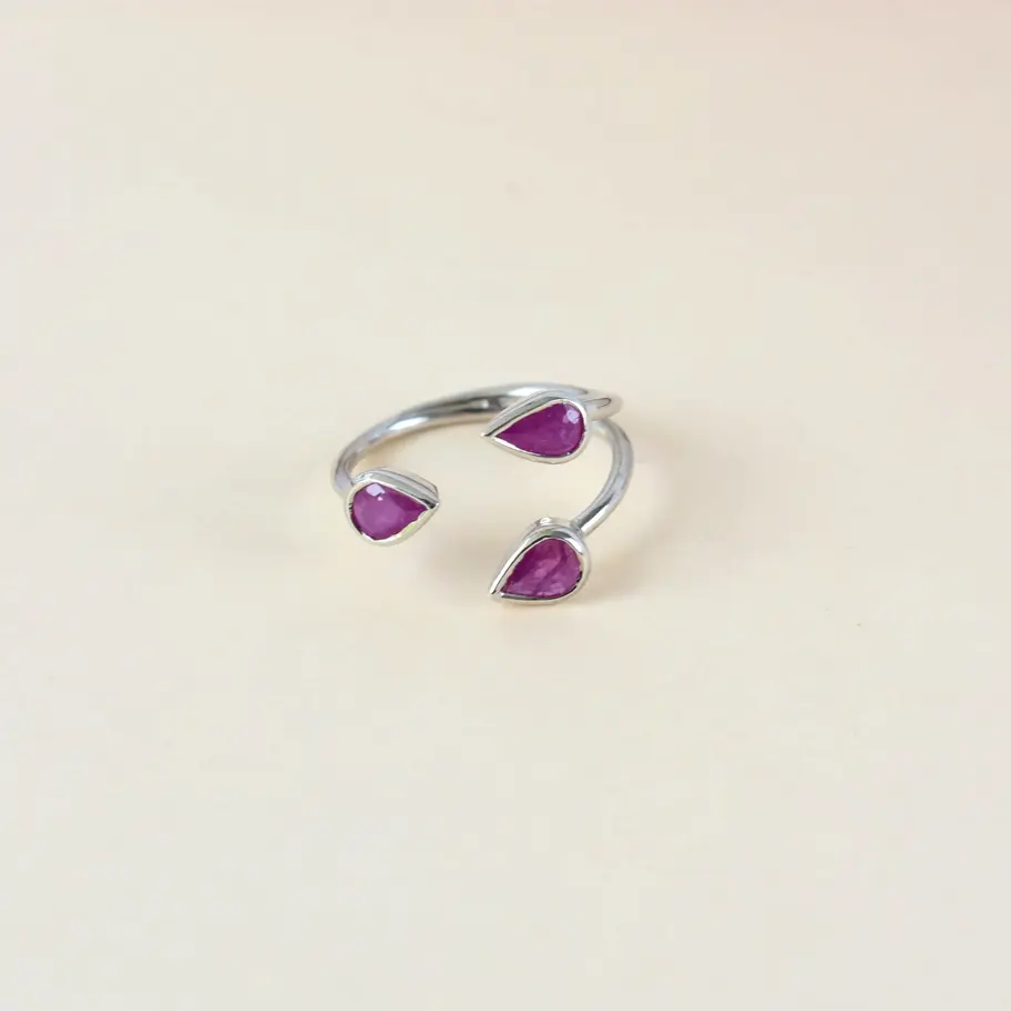 Natural Ruby Toi et Moi Ring