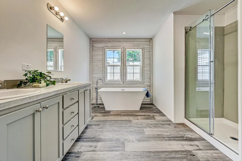 PM4523A-Primary-Bath-4