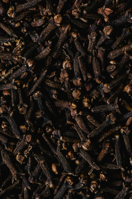 A detailed look at fresh cloves, one of Zanzibar’s signature spices that earned the island the nickname ‘Spice Island
