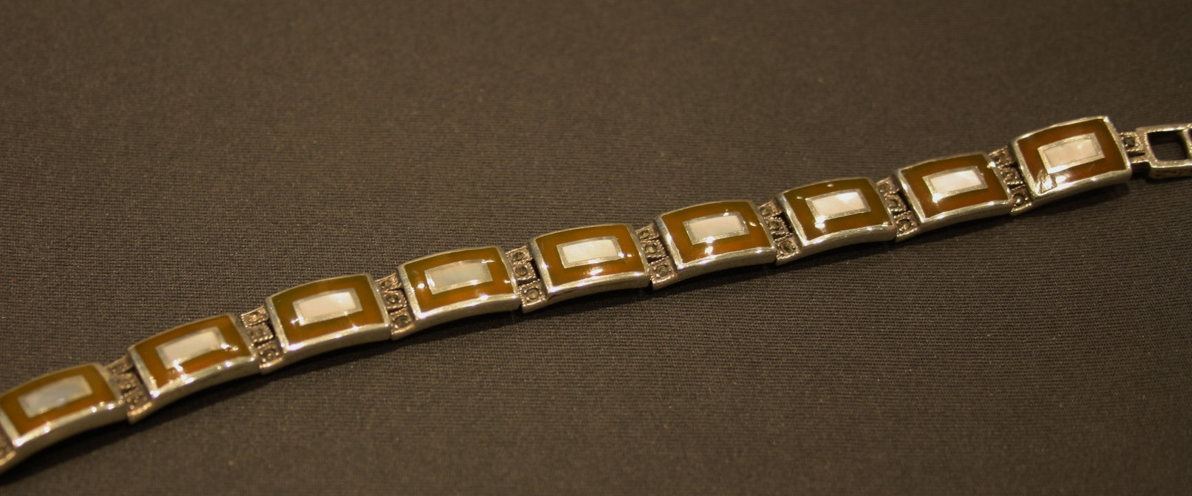 Awssi design ITEM 28