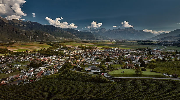 1600px-Vouvry.jpeg
