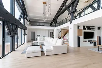Renovation-complete-maison-Toulouse-salon-ouvert-grande-piece.jpg.webp
