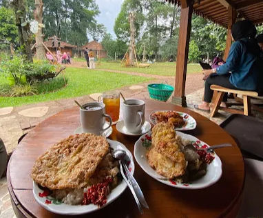 menu sarapan waroeng kopi klotok