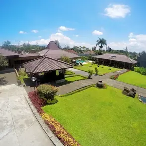 Villa vs Hotel, Enaknya Menginap di Mana saat Liburan?
