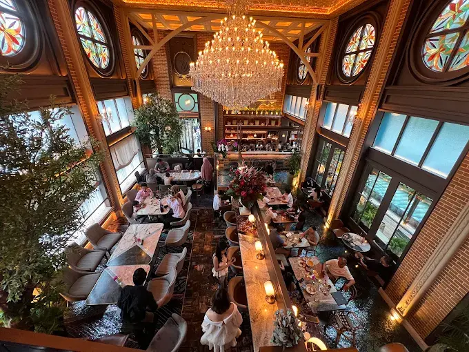 8 Restoran untuk Dinner Romantis di Bogor, Bikin Pasangan Melting