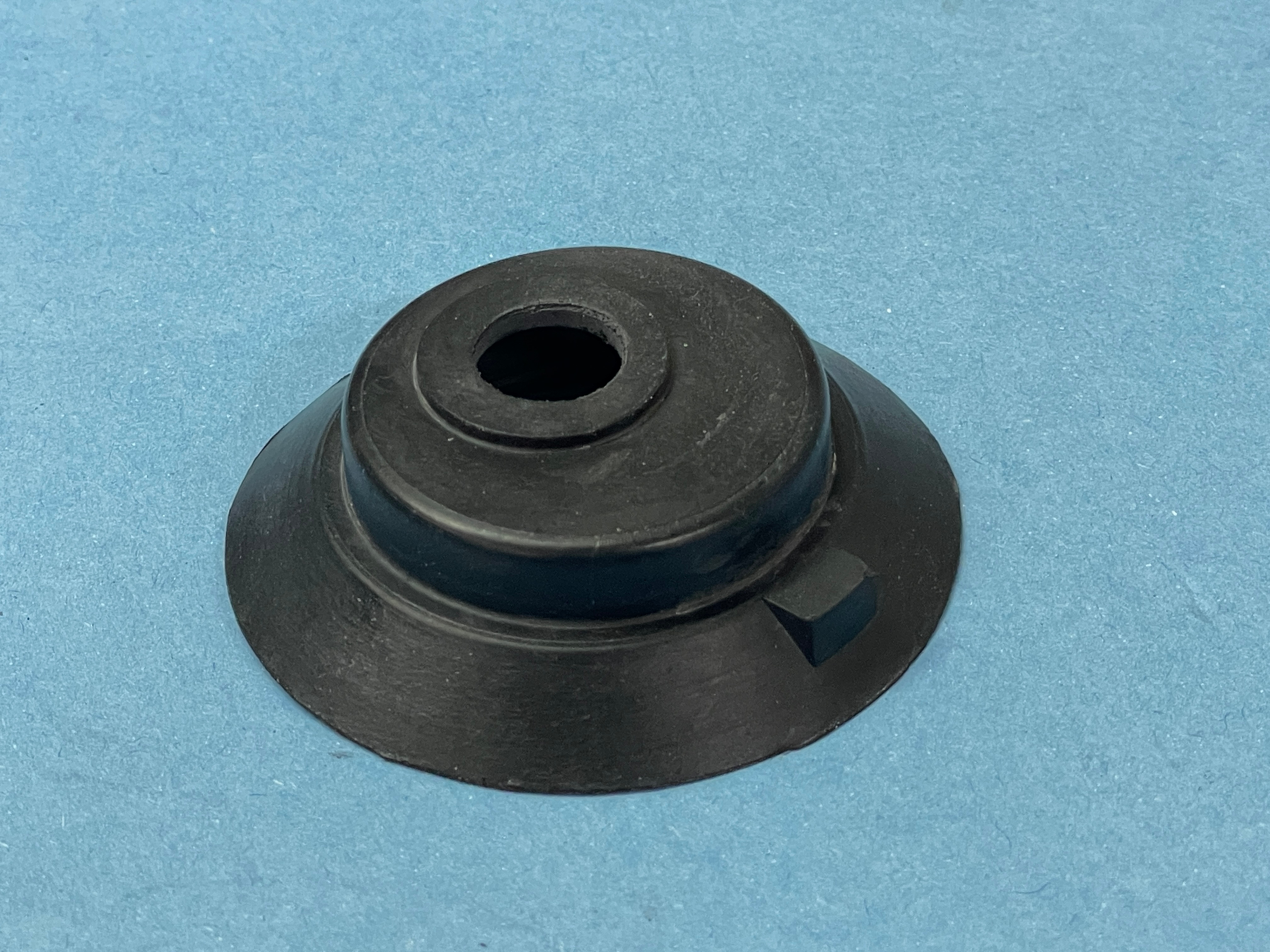 1959 to 1964 GM full size car & 1963-1967 Corvette. Crank arm boot