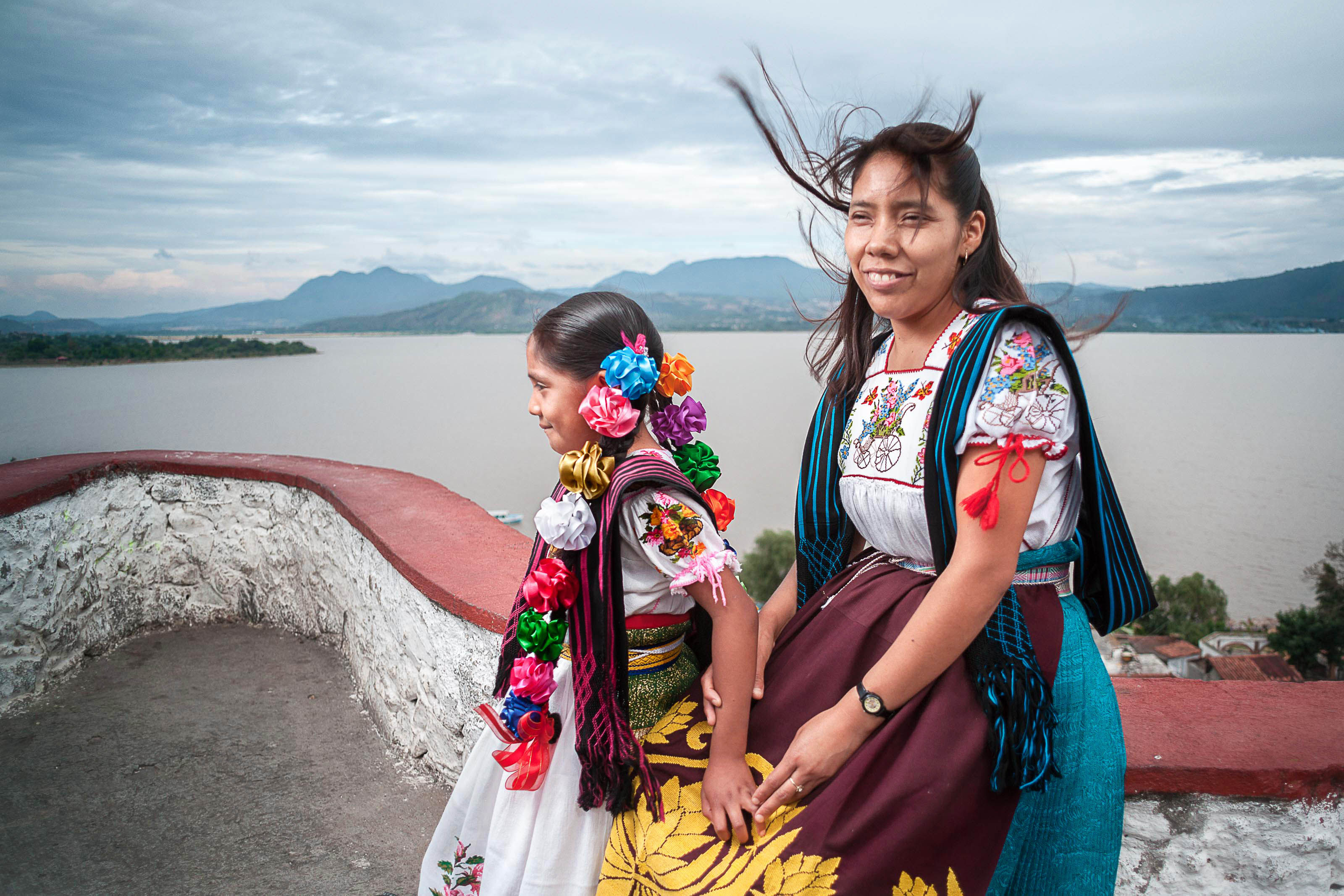 The Natives - Purépecha | Lizbet with her mother Yuriliana.