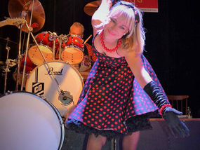 KD Barikádníků, Praha