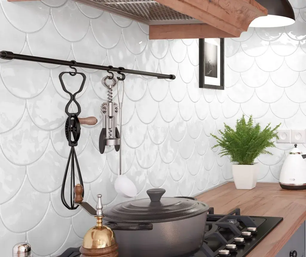 ECAILLE DE POISSON MONOCHROME 15.2 X 17.2 CM