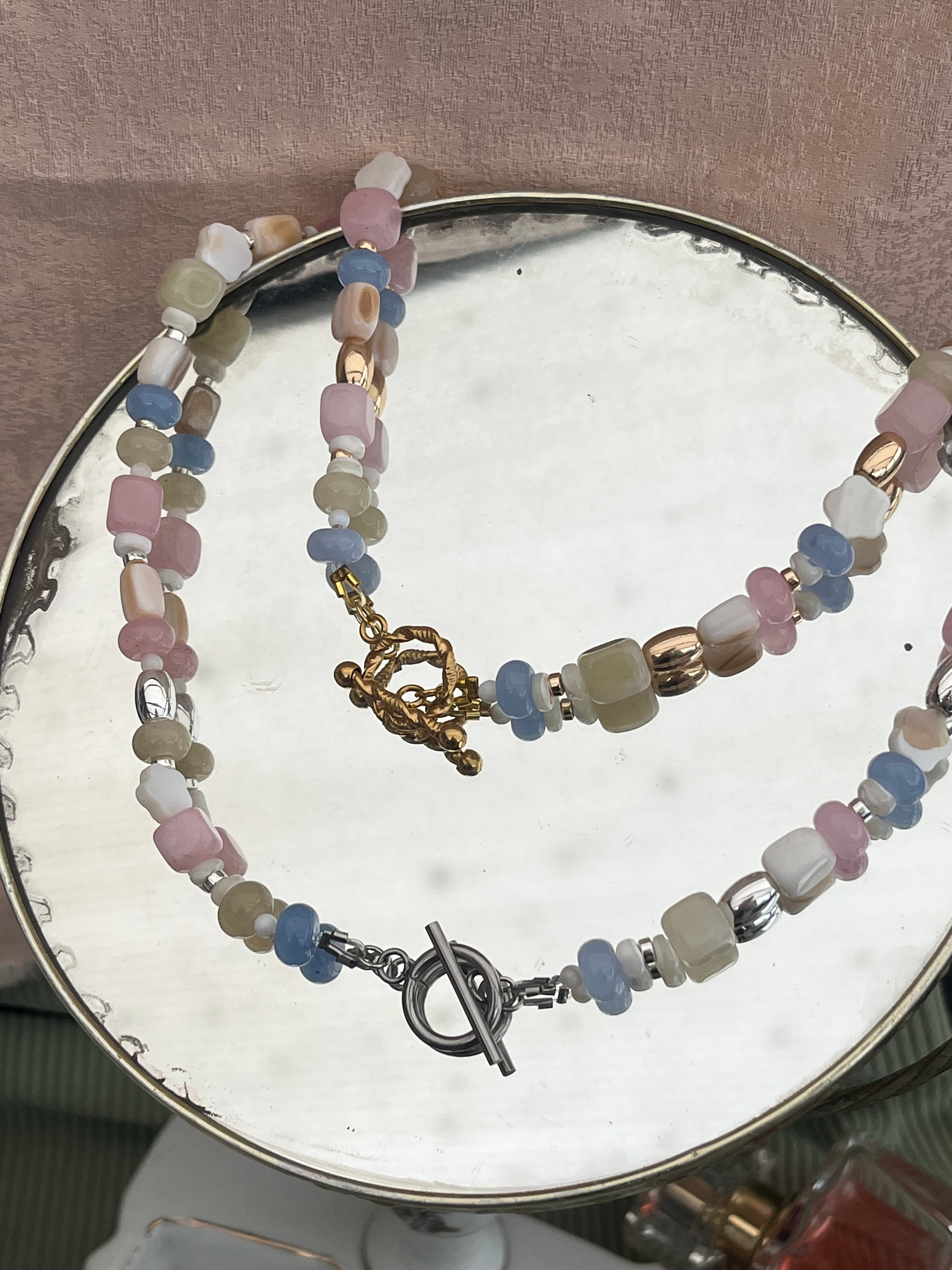 Collier Magnolia en Morganite – Doré ou Argenté, Acier Inoxydable Élégant