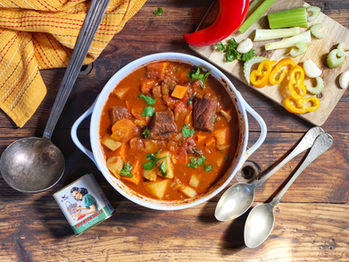 גולאש הונגרי בטאץ' אירי - תבשיל קדרה