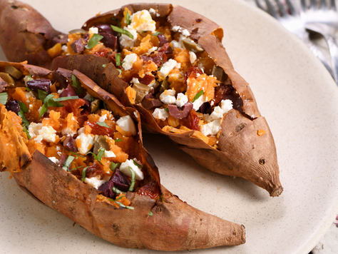 סירות בטטה במילוי ביצים וירקות – ארוחה שלמה בתנור או בנינג'ה גריל