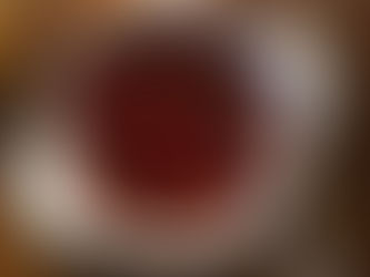 קציצות עוף וקינואה ברוטב סלק