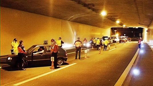 Grosskontrolle der Polizei im ganzen Mittelland