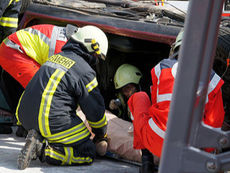 Schüpfen: Warum fuhr das Auto auf dem Bahntrassee? Fahrer tot.