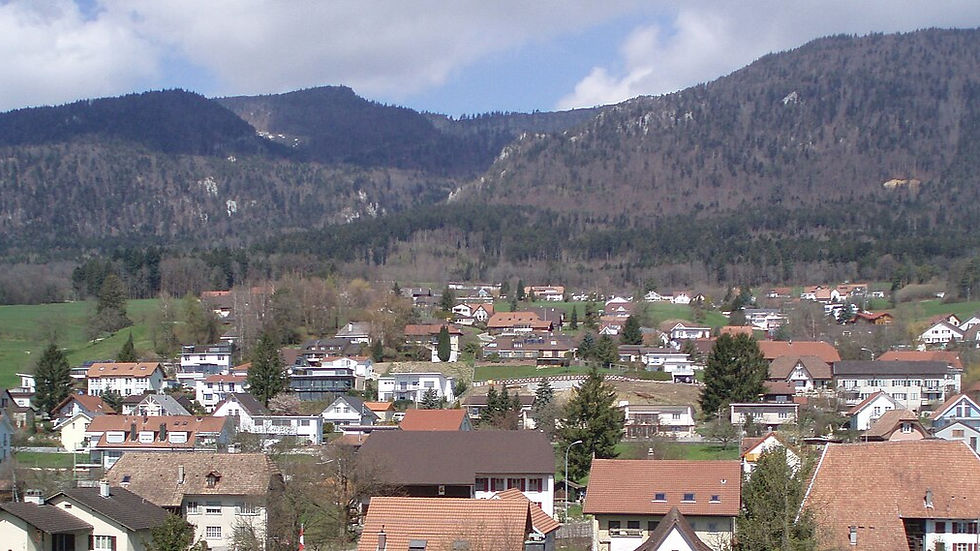 Bettlach: Hightech-Industrie und Weltnaturerbe