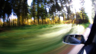 Oberlunkhofen: 199 km/h im 80er-Bereich - Raser muss Führerausweis und Auto abgeben.