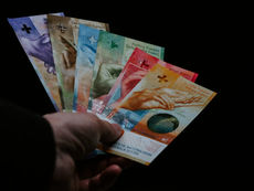 Bankgebühren schnellen in die Höhe, Sparzinsen nicht