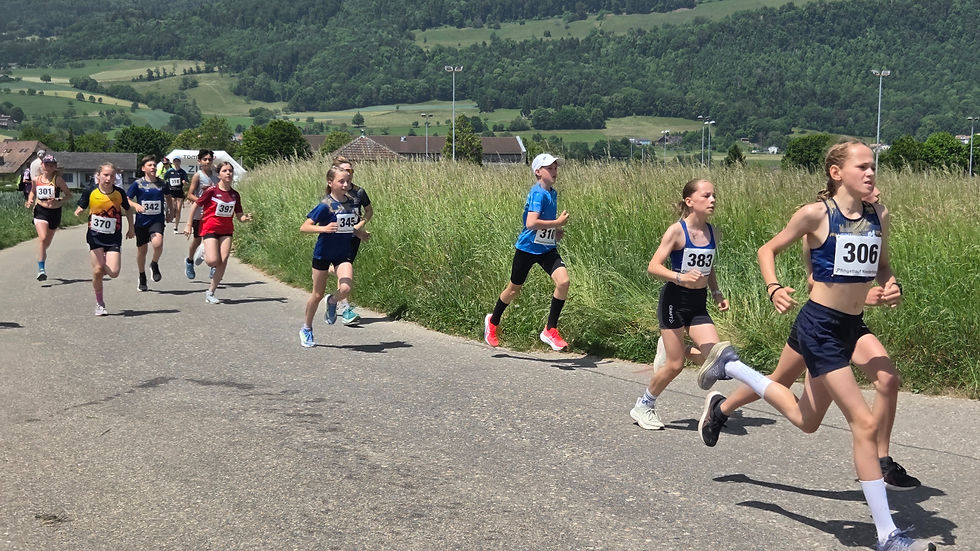 U14 kurz nach dem Start. Bild: soaktuell.ch